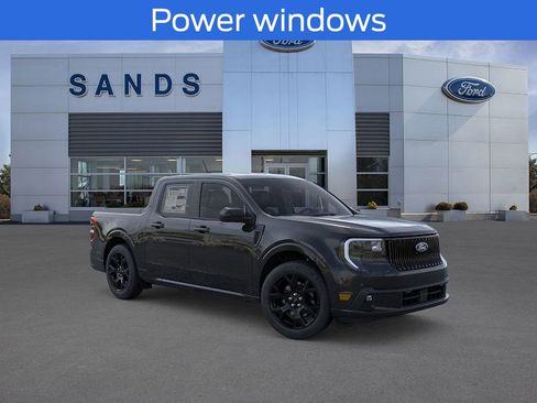 New 2025 Ford Maverick Lobo image 7