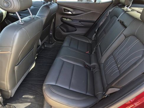 Used 2025 Buick Envista Avenir image 27