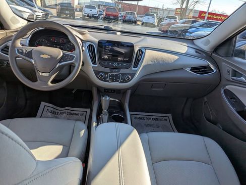 Used 2020 Chevrolet Malibu LT image 15