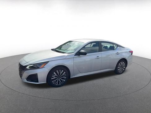 Used 2026 Nissan Altima 2.5 SV FWD image 7