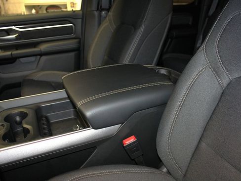 New 2026 RAM 1500 4x4 Crew Cab image 22