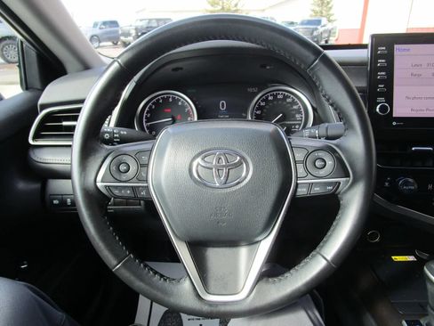 Used 2024 Toyota Camry XLE FWD image 20