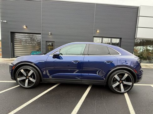 New 2025 Porsche Macan 4S Electric image 2