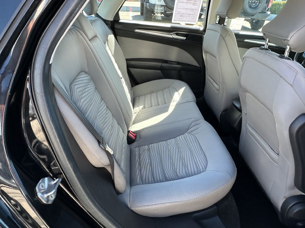 Used 2016 Ford Fusion S FWD image 19