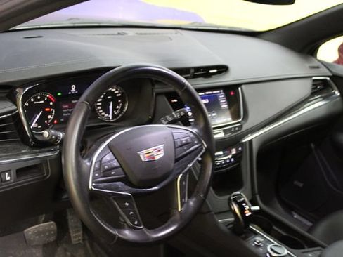 Used 2021 Cadillac XT5 Premium Luxury AWD/4WD image 14