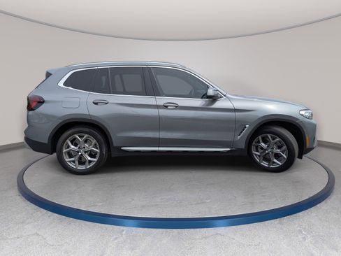 Used 2024 BMW X3 sDrive30i w/ Premium Package w/ZPA RWD image 4