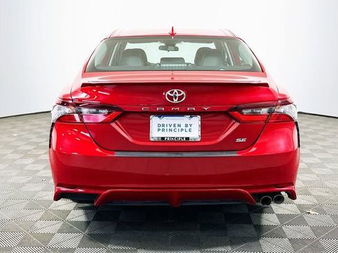 Used 2021 Toyota Camry SE image 7