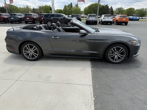 Used 2017 Ford Mustang Premium RWD image 8