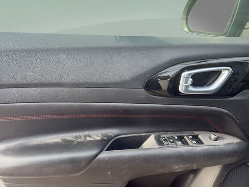 Used 2024 Jeep Compass Trailhawk image 17