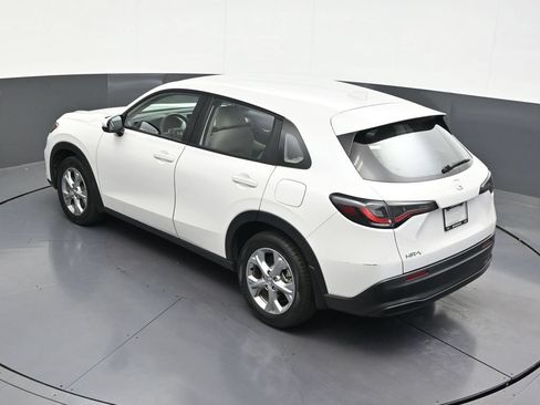 Used 2025 Honda HR-V LX image 16