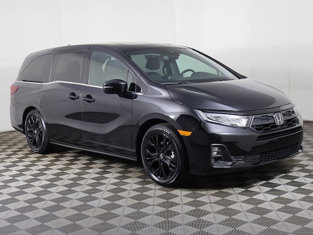 Used 2025 Honda Odyssey Sport-L image 2