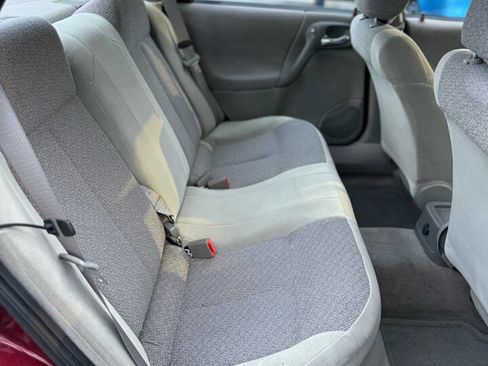 Used 2002 Saturn L-Series L100 w/ Special Edition Pkg image 21