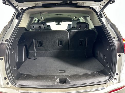 Used 2020 Buick Enclave Essence FWD image 29