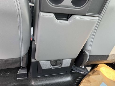 New 2025 Ford F550 4x4 Crew Cab Super Duty image 12