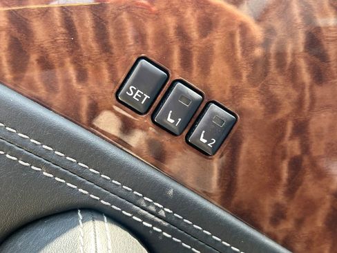 Used 2019 Nissan Armada SL w/ Premium Package RWD image 30