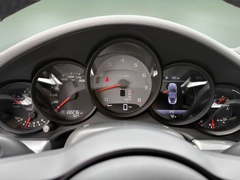 Used 2017 Porsche 911 Carrera S RWD image 21