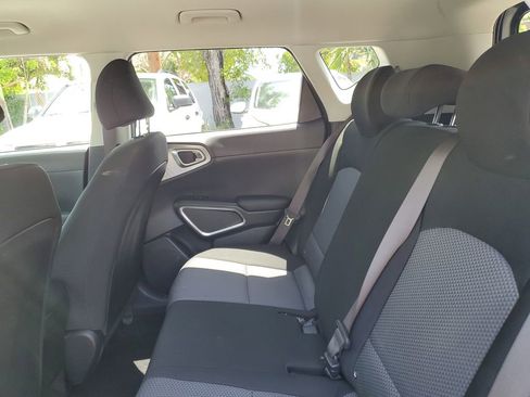 Certified 2023 Kia Soul S FWD image 15