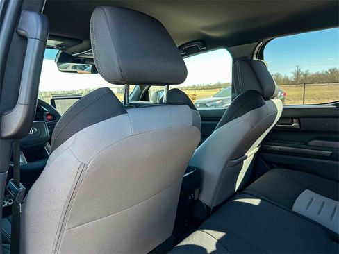 Used 2025 Toyota Tacoma TRD Sport image 17