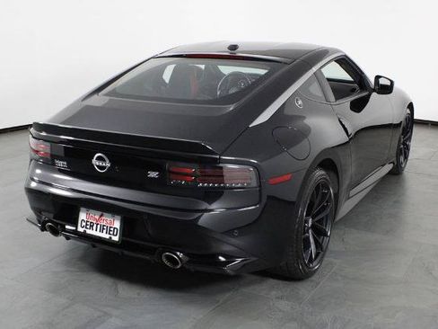 Certified 2025 Nissan Z Performance w/ Floor Mat Package RWD image 4