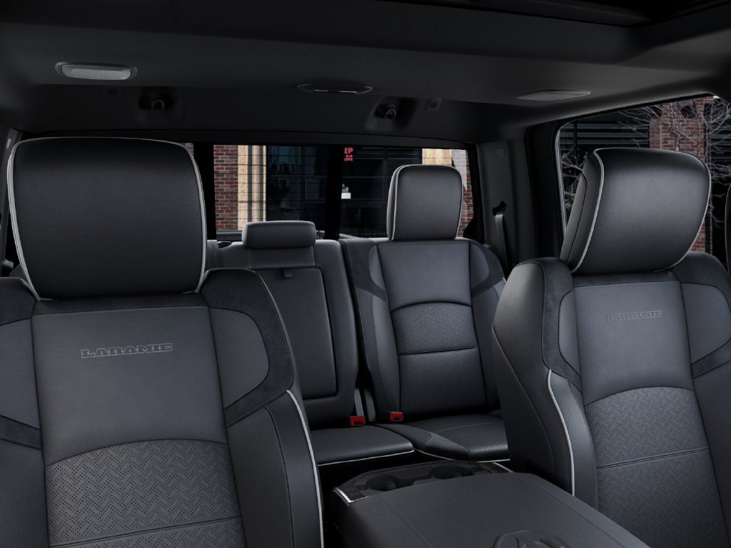 New 2026 RAM 2500 Laramie AWD/4WD image 26