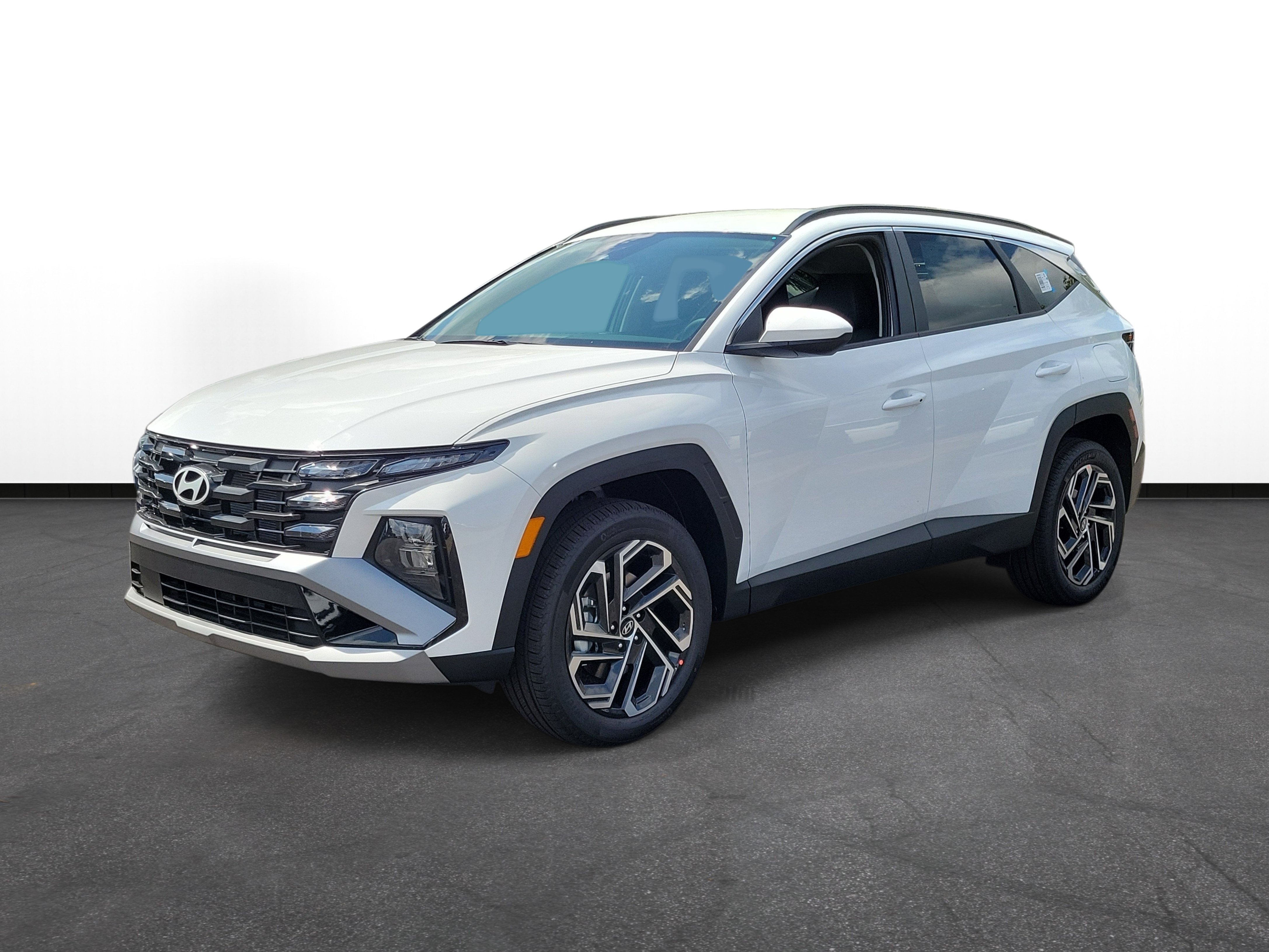 New 2026 Hyundai Tucson SEL Plus AWD/4WD image 2