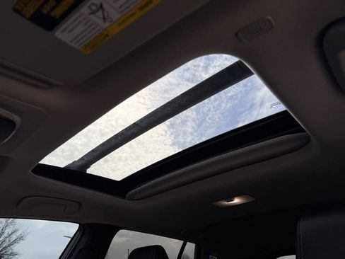 Used 2026 Toyota Corolla Cross XLE w/ Convenience Package image 25