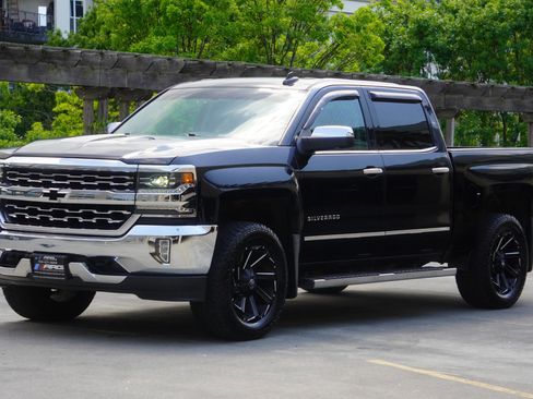 Used 2017 Chevrolet Silverado 1500 LTZ w/ Sport Package AWD/4WD image 5
