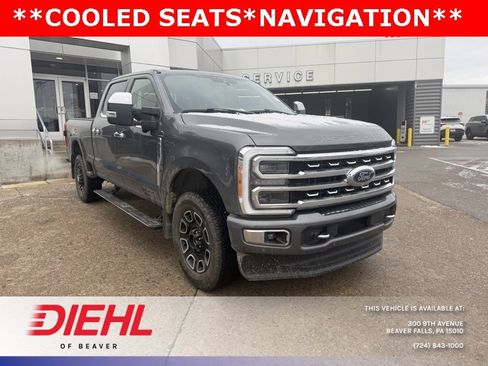 Used 2023 Ford F350 Platinum image 1