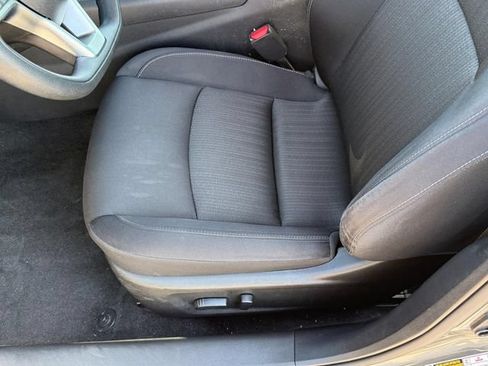 Used 2024 Nissan Altima 2.5 SV FWD image 24