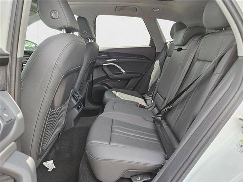 New 2025 Audi Q5 Premium Plus w/ Premium Plus image 14