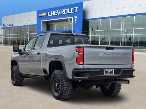 New 2026 Chevrolet Silverado 2500 ZR2 image 4