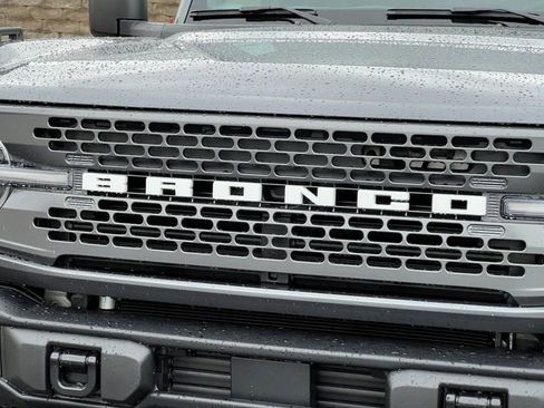 New 2025 Ford Bronco Badlands w/ Sasquatch Package image 35