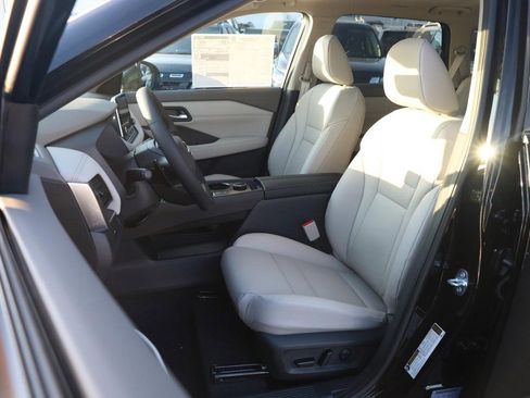 New 2026 Nissan Rogue SV image 11