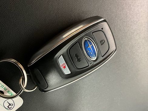 Used 2016 Subaru Outback 3.6R Limited AWD/4WD image 14