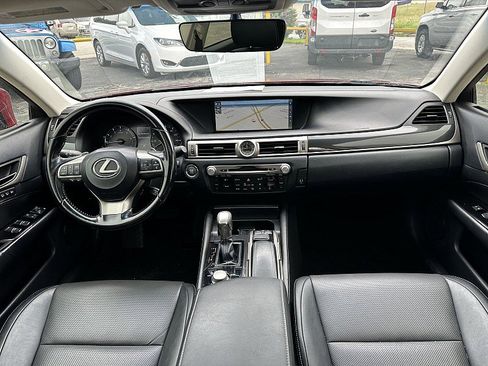 Used 2016 Lexus GS 200t F Sport image 28