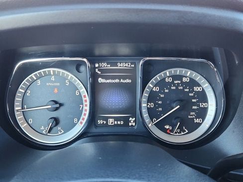 Used 2018 Nissan Titan PRO-4X w/ Pro-4x Convenience Package image 17