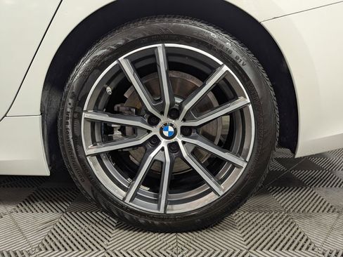 Used 2020 BMW 330i Sedan w/ Convenience Package image 28