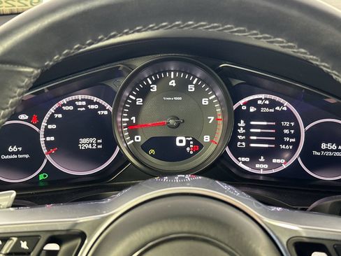 Certified 2023 Porsche Cayenne AWD/4WD image 30