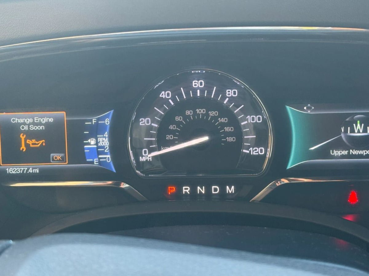 Used 2017 Lincoln Navigator Select AWD/4WD image 16