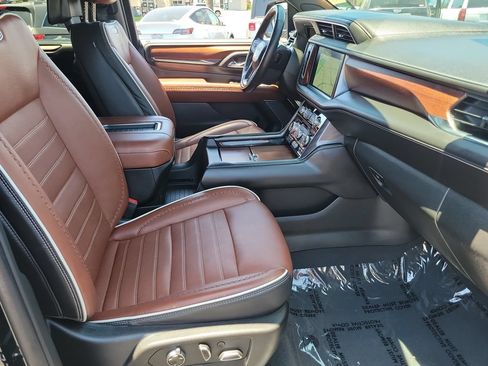 Used 2023 GMC Yukon Denali Ultimate AWD/4WD image 21
