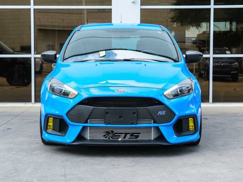Used 2017 Ford Focus RS AWD/4WD image 2