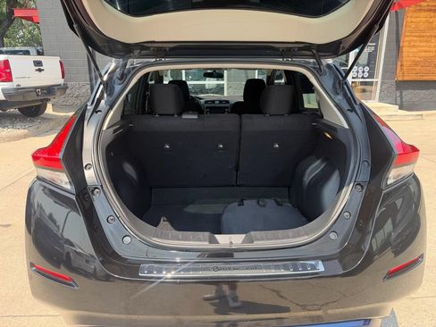 Used 2018 Nissan Leaf SV w/ Protection Package FWD image 22