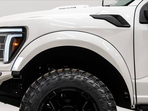 Used 2024 Ford F150 Lariat w/ FX4 Off-Road Package image 15