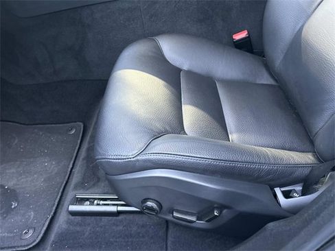 Used 2024 Volvo XC60 B5 Plus w/ Protection Package Premier image 23