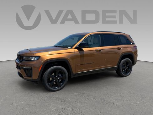 New 2026 Jeep Grand Cherokee Limited w/ Limited Altitude Package RWD image 20