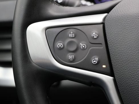 Used 2024 GMC Terrain SLT image 17