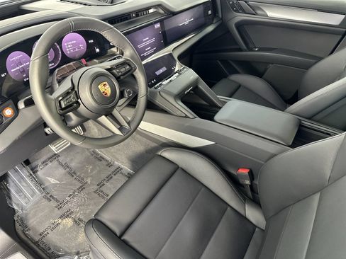 Used 2026 Porsche Cayenne Electric AWD/4WD image 4