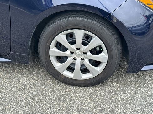 Certified 2023 Toyota Corolla LE image 12