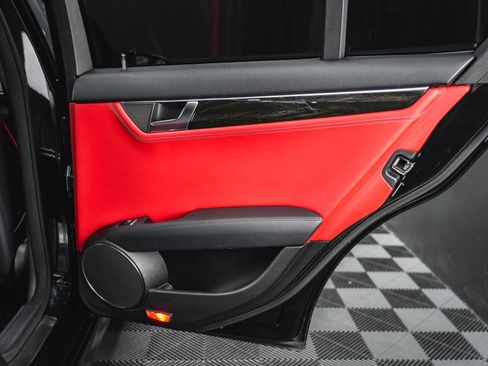 Used 2013 Mercedes-Benz C 63 AMG Sedan image 28