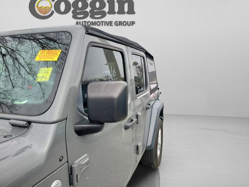 Used 2018 Jeep Wrangler Unlimited Sport S image 21